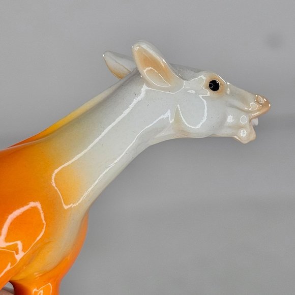 Breyer Stablemate Cornelius Spooky Surprise Candy Corn Mule #712514 - Picture 10 of 12